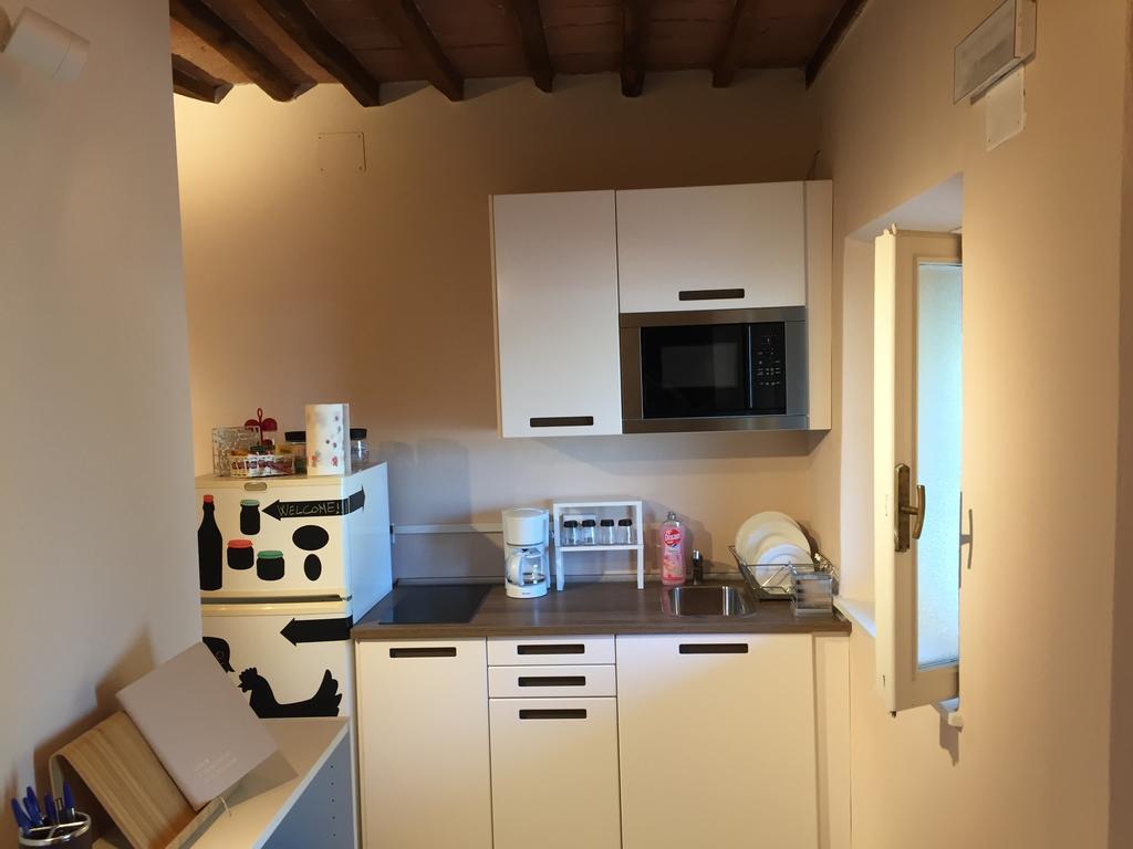 Smile Tower House Hotell Pisa Exteriör bild